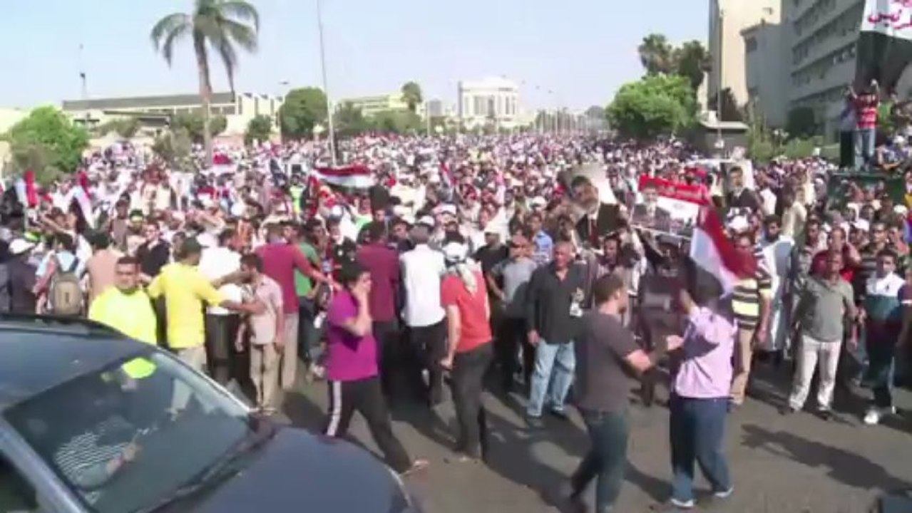 Egypte: 3 morts dans les tirs entre armée et pro-Morsi au Caire