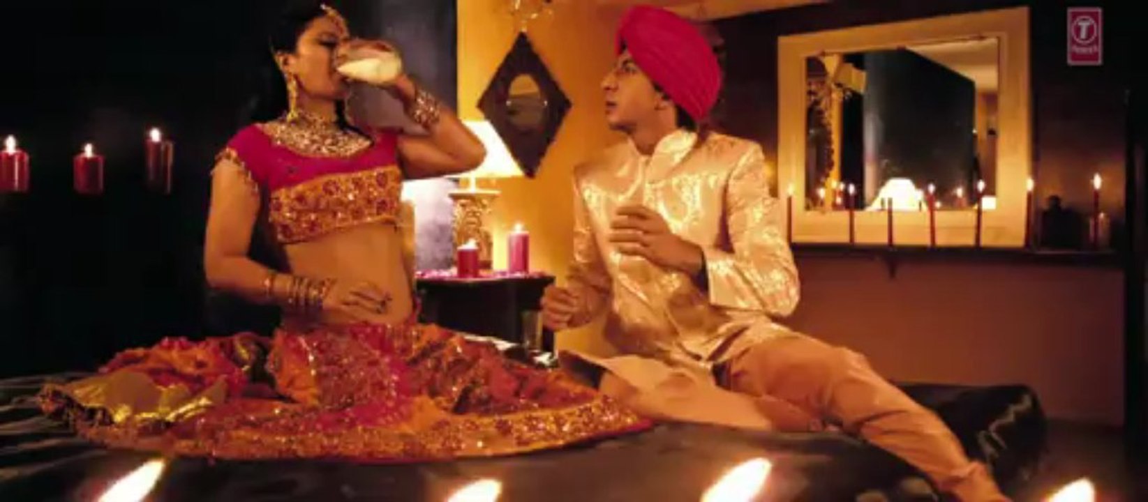 Coffee Shop Mein Video Song HD - Boyss Toh Boyss Hain