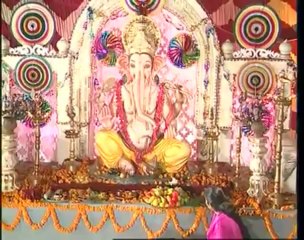 Sukh Karta Dukh Harta By Anuradha Paudwal I Ganesh Mantra