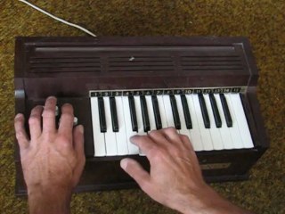 Harmonium Magnus Organ model 300