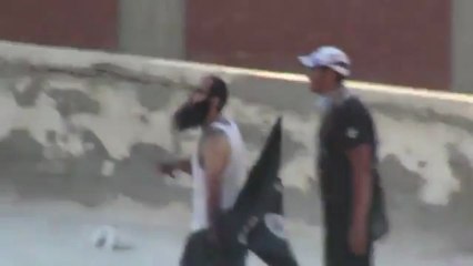 ‫الاخوان بيرمو العيال من فوق السطح في سيدي جابر‬ -terroristsFrom MB throwing our children from the highest