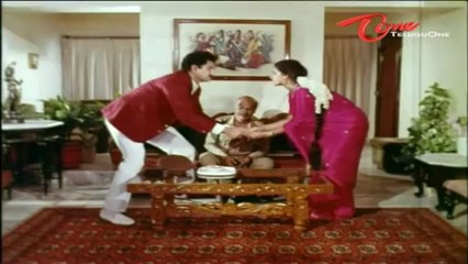 Lizy Gives Tight Slap On The Head Suman's Boss