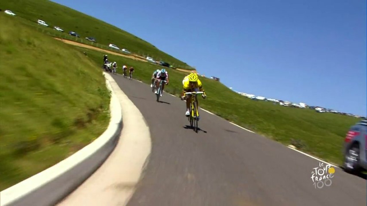 EN - Magazine 100% Legende / Danger: steep descent! - Stage 8 (Castres > Ax 3 Domaines)