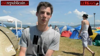 "Le camping c'est spécial on se couche à 5h00 on se lève à 8h00"