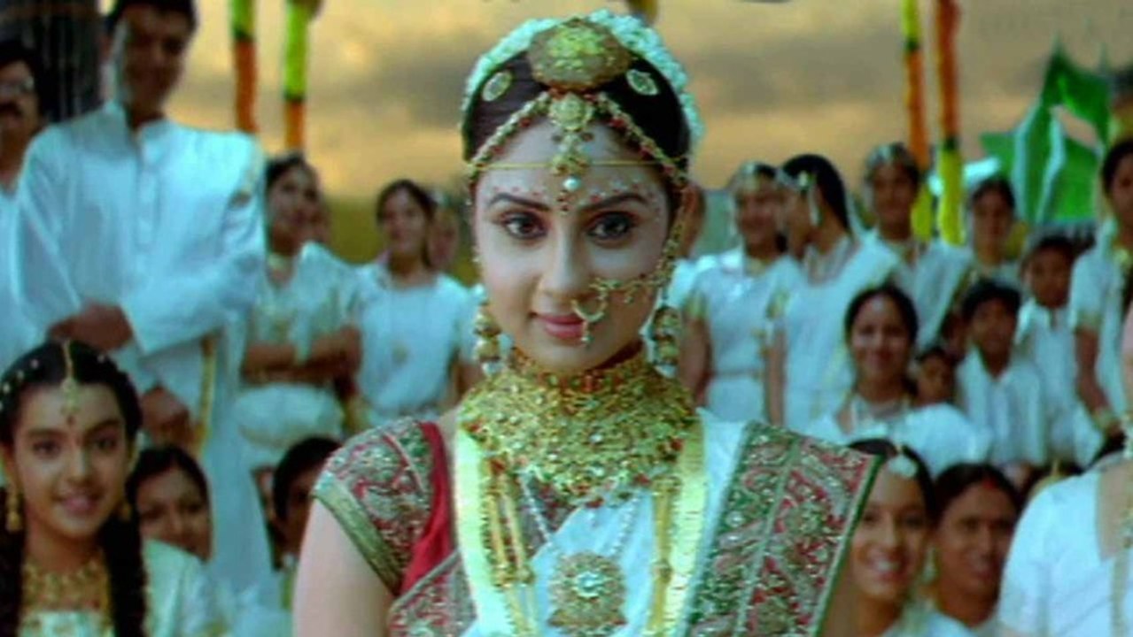 Varudu Movie Songs - Aidhurojula Pelli - Allu Arjun Bhanu Sri Mehra