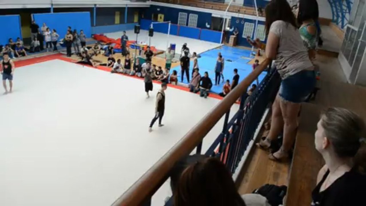 L'envolée 2013 Battle : Remi VS Sofiane