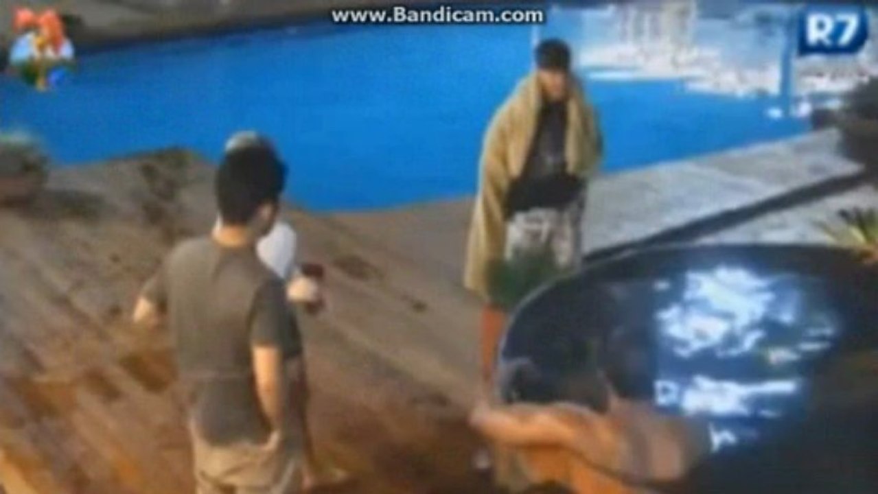 [41] Mateus contando da briga com a Andressa. [30-06]