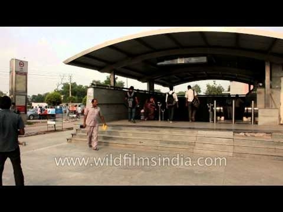 Daily routine at the Saket metro station