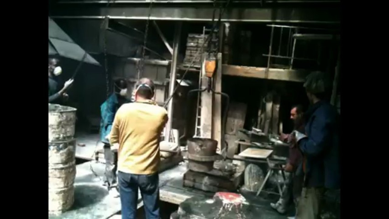 Au coeur de la fonderie de la future statue de Charles et Yvonne de Gaulle de Calais