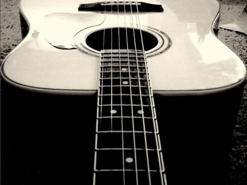 Flying Chords - Acoustic Guitar Ballad