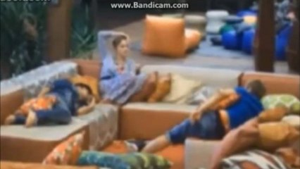 Baby falando que ia salvar Mateus na votação, mas que ficou com medo de ser zoada pelos peões  [30/06/13]