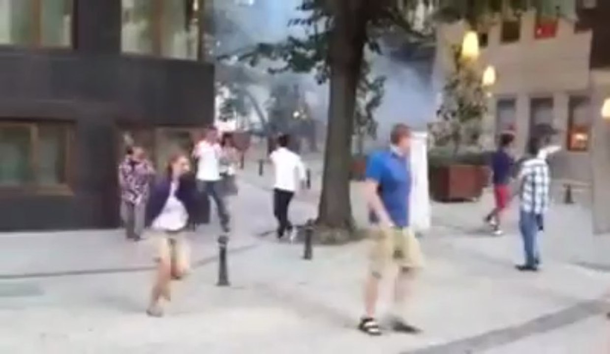 Taksim'deki Eli Satırlı Adam