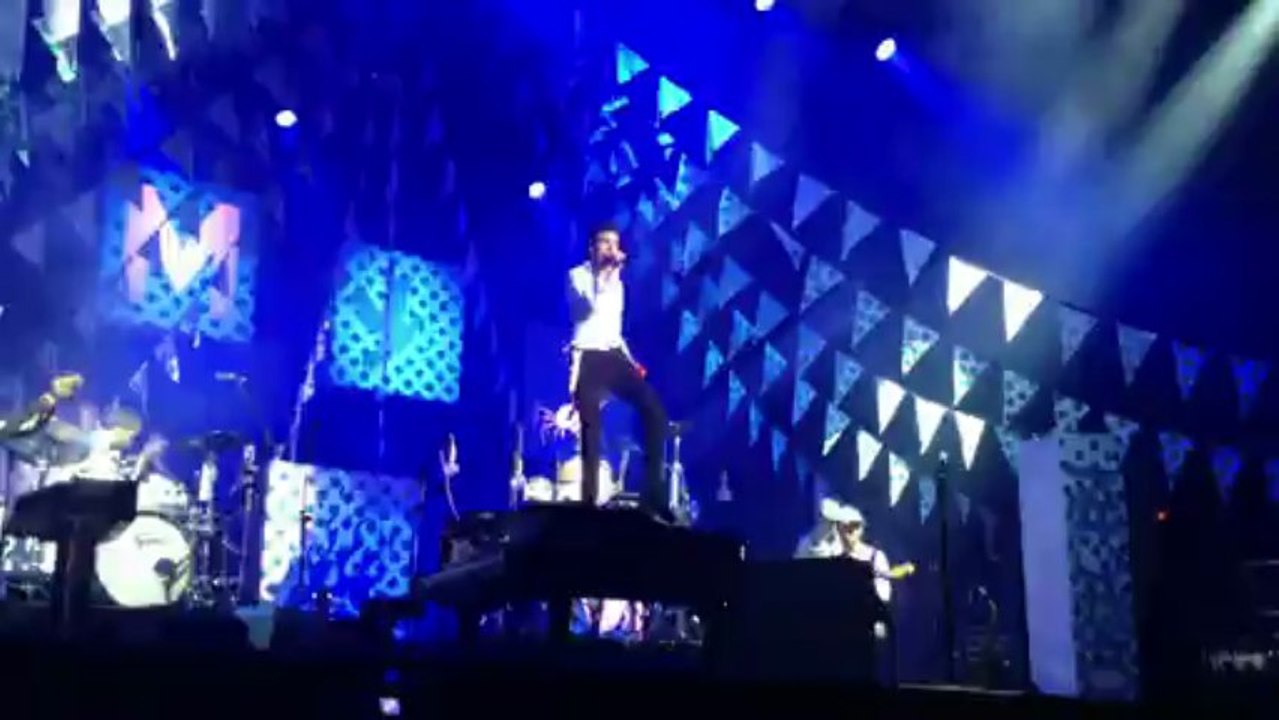 Mika "Relax" Live @ Nantes