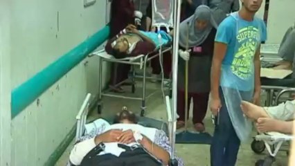 Egypt violence: 'Massacre' outside army barracks in Cairo