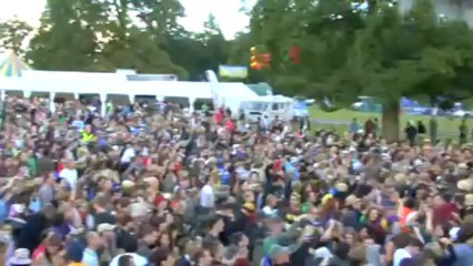 Stereo MCs - Connected // Live @ Kendal Calling 2010