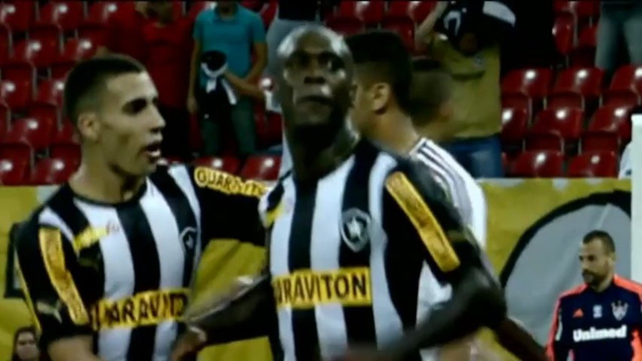 Brasileiro: Aus 28 Metern! Seedorf kann's noch immer