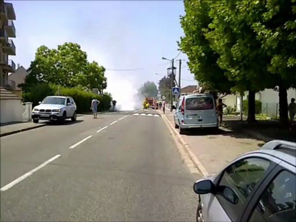 Feu de voiture à Blanzy (08/07/1