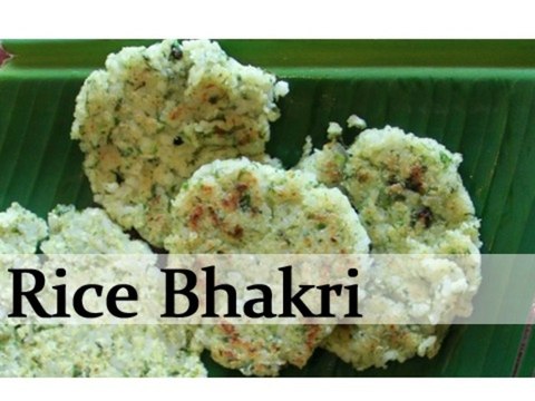 Mangalorean Rice Bhakri - Indian Roti - Vegetarian Recipe by Annuradha Toshniwal [HD]