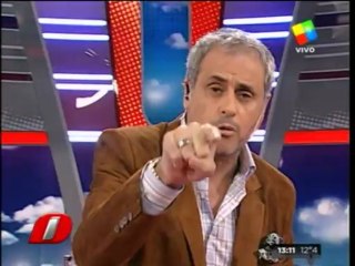 Rial le pega a Lanata