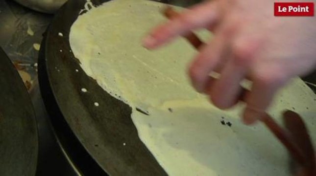 Le Mont-Saint-Michel flambe pour la crêpe au calvados