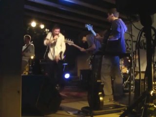 Broken Guitar - BRAINLESS @Rock in Villefloure