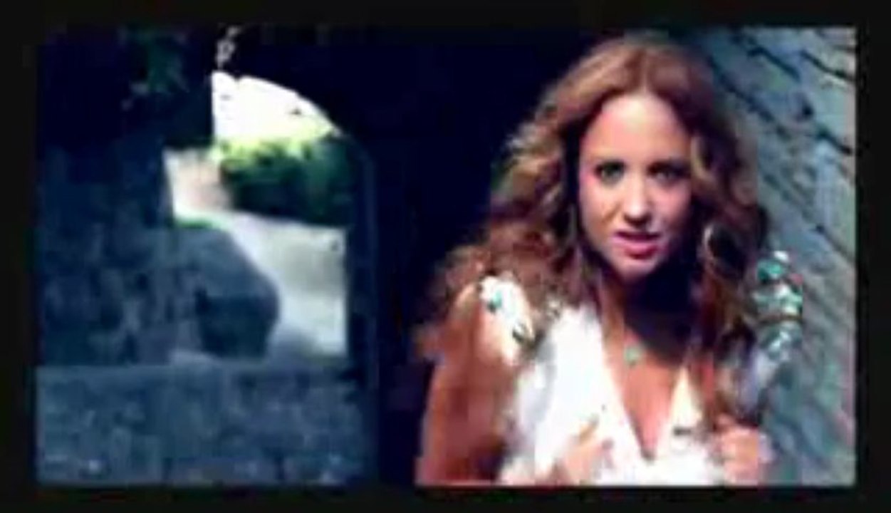 Sabıkalı (Ayşe Özyılmazel) - YouTube-WWW.TKNOSESLİM.COM-TEKNOSESLİM-Teknoseslim.com- Sesli Chat,Sesli Sohbet,Sesli Siteler,Seslichat,Seslisohbet,Kameralı Sohbet,Görüntülü Sohbet