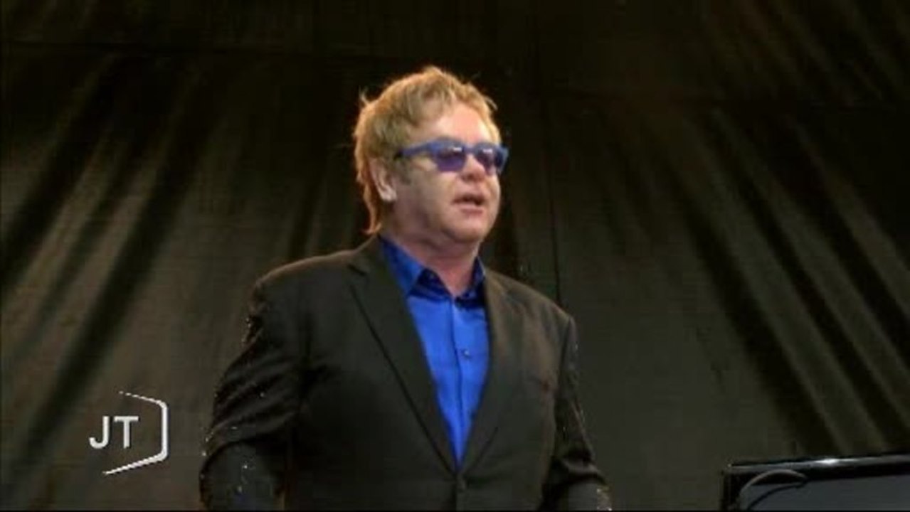 Poupet : 8000 personnes pour Elton John (Vendée)