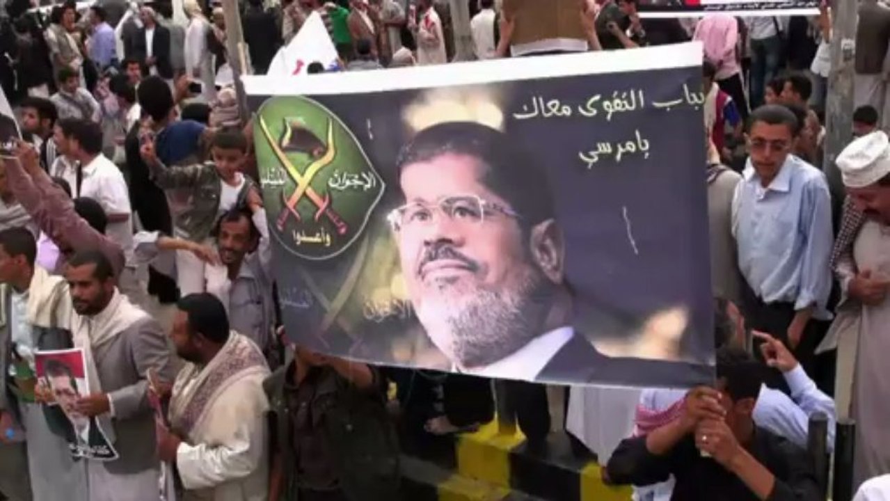 Yemeni protesters demand return of Egypt's Morsi