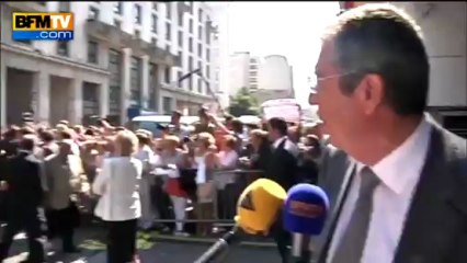 François Fillon arrive à l'UMP sous les cris de "Nicolas, Nicolas" - 09/07