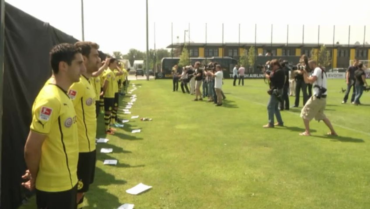Strahlemann kloppo: fototermin beim bvb mit mkhitaryan