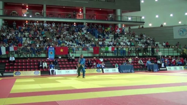 Monde Vovinam 2013 - Kien Hua en Argent (Nhat Nguyet Dai Dao Phap)
