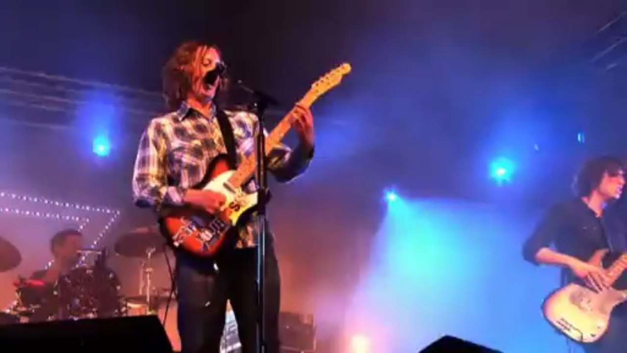 The Zutons -  Valerie //  LIVE at Kendal Calling 2009