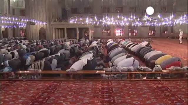 Muslims start observing Ramadan with fasting and prayer