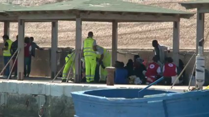 Llegan migrantes a Lampedusa