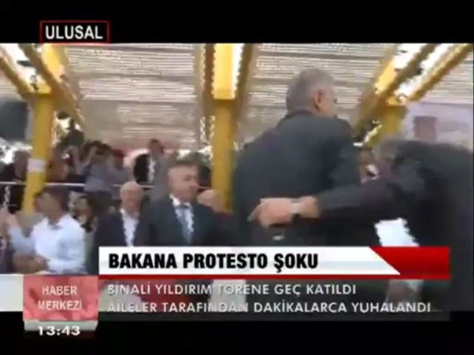 BAKAN'A PROTESTO ŞOKU