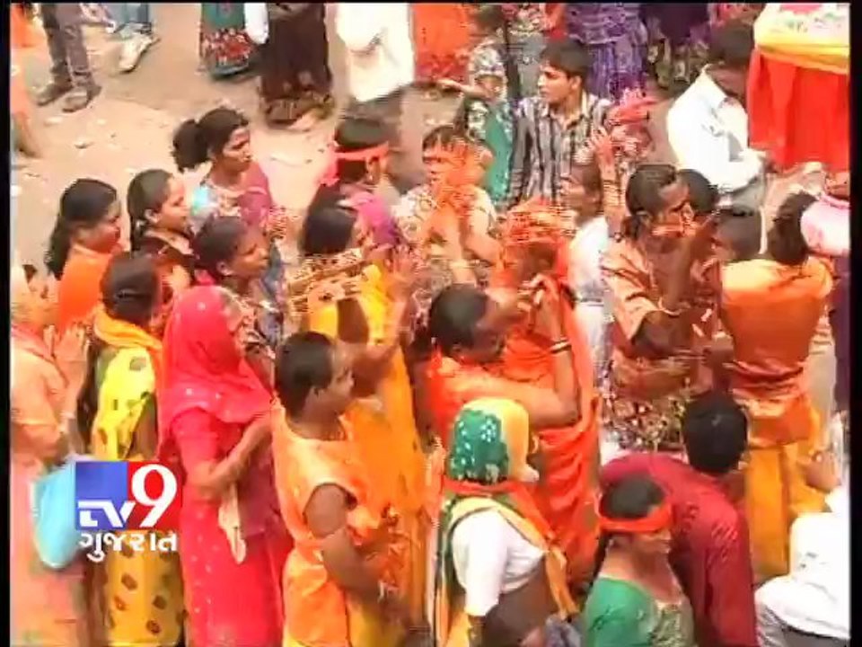 Tv9 Gujarat - Bhajan Mandali in Lord Jagannath Rathyatra