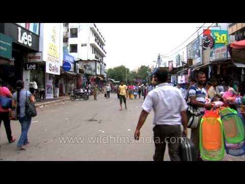 Lajpat Nagar Market : One of the most popular shopping areas of Delhi
