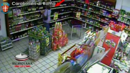 A Marino scoperto ennesimo falso cieco. Sceglieva il vino e coltivava il suo orto