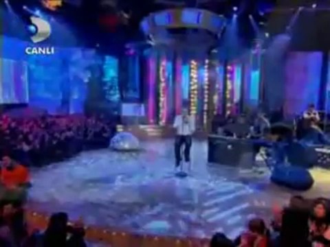 Cem Adrian - Ayrilik [Canli performans Disco Krali ]