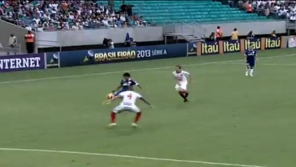 La magia di Forlan e non solo, la Top-5 dal Brasile