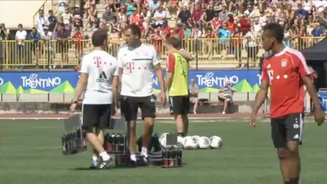 Dreier- oder Viererkette? Ein Sechser oder zwei? Boateng klärt auf