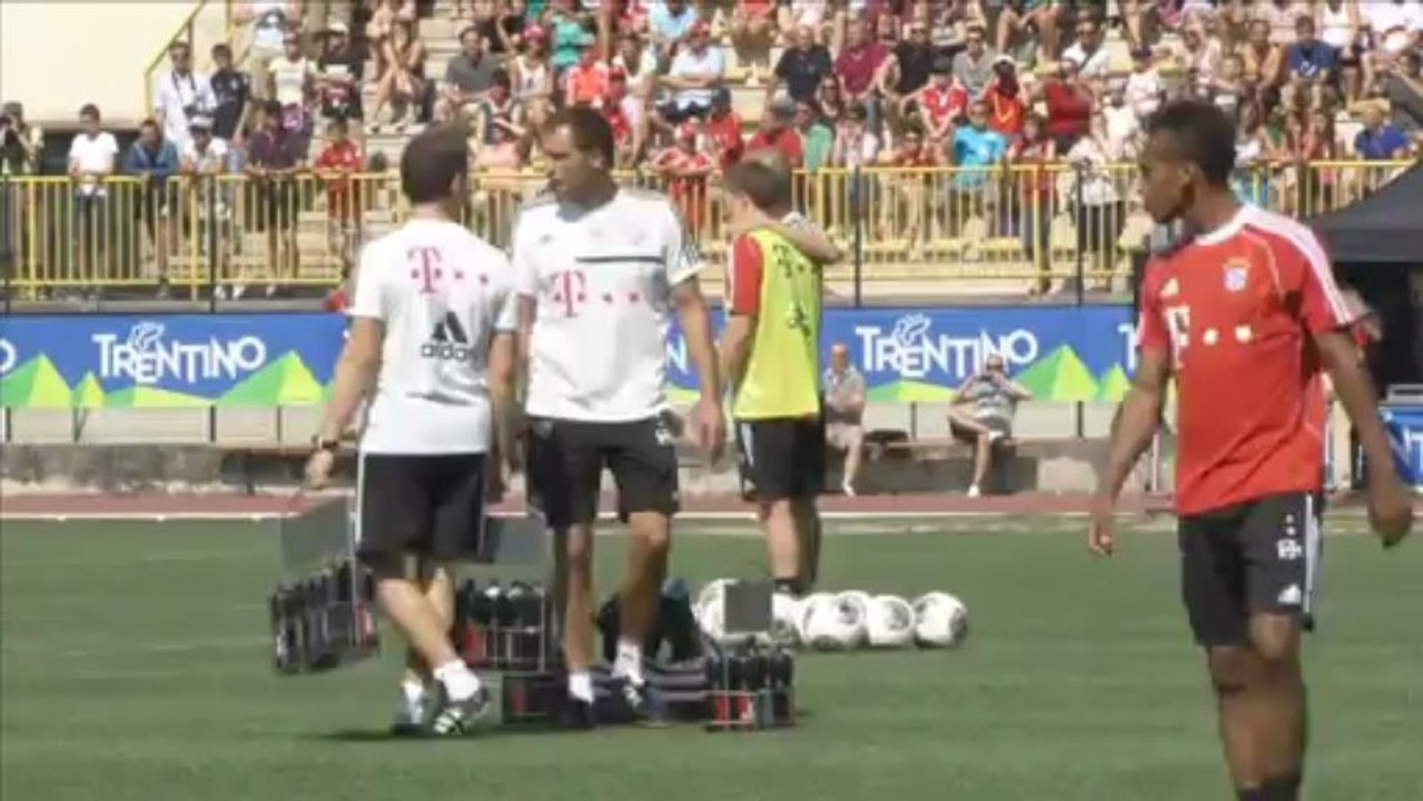 Dreier- oder Viererkette? Ein Sechser oder zwei? Boateng klärt auf