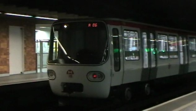 MPL75 : Manoeuvre à la station Perrache sur la ligne A du métro de Lyon