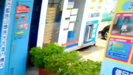 Automated Motorcycle Wash! - And Sealions
