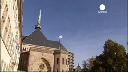 Jean-Claude Juncker sous pression au Luxembourg