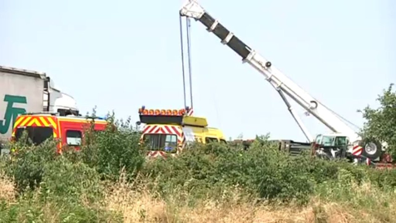 A9 : un camion couché, l'autoroute est coupée à Nîmes en direction du Nord