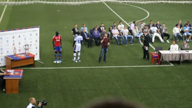 Представитель компании Adidas представил новую игровую форму ПФК ЦСКА на сезон 2013\14