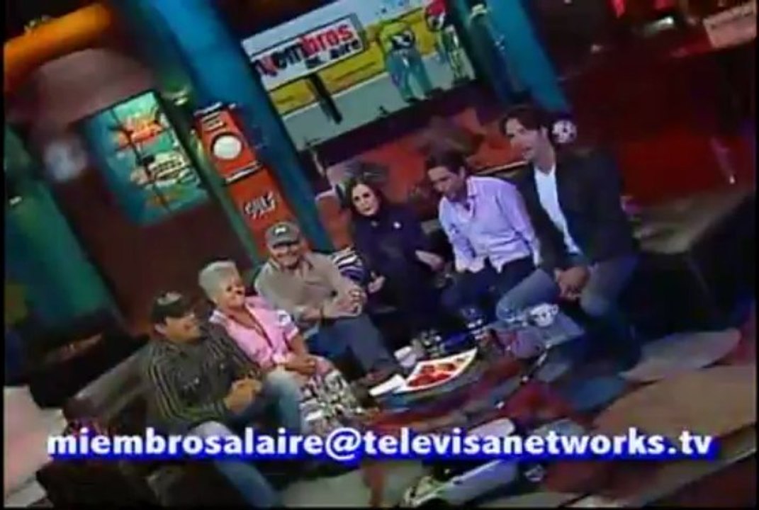 HELENA ROJO EN MIEMBROS AL AIRE