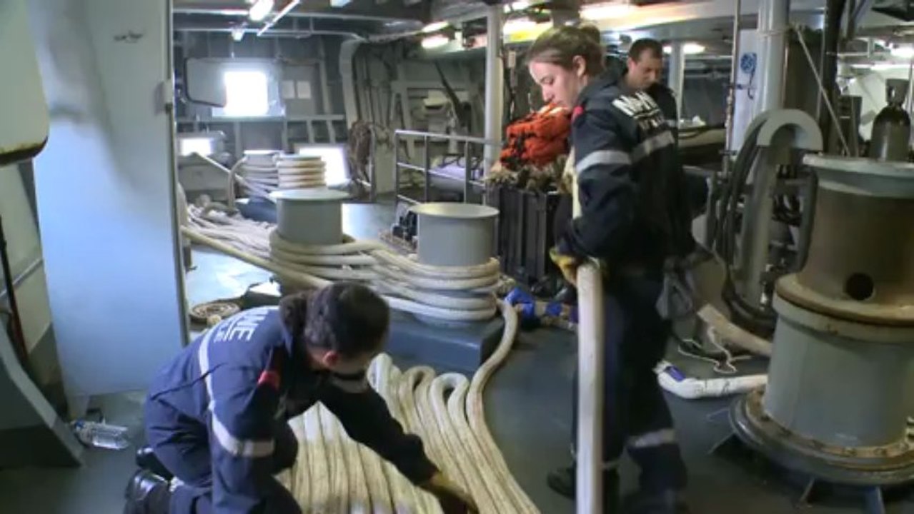 Portrait du quartier-maitre Guet, détecteur guerre électronique, sur la Frégate de défense anti-aérienne : Forbin