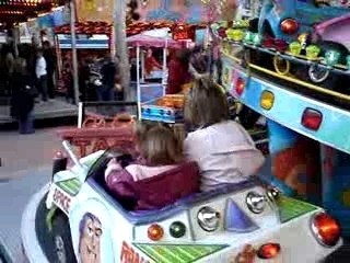 Morgane et Manon au manège